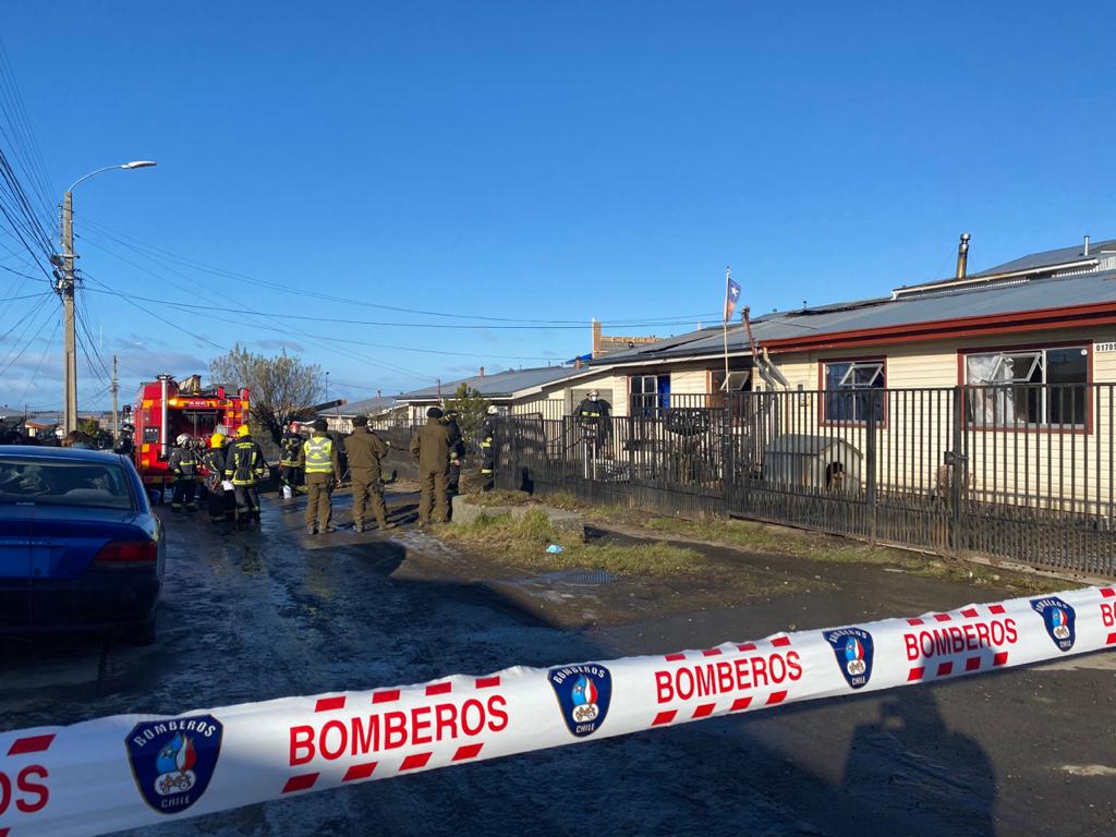 Trágico incendio ocasionó la muerte de una mujer adulta mayor en la población Silva Henríquez