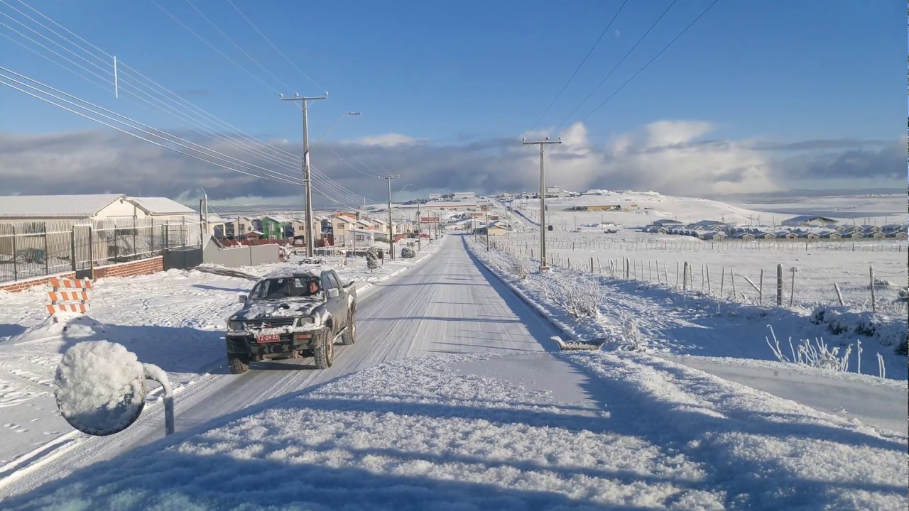 Aguas Magallanes refuerza equipos en terreno ante incremento de congelamiento de tuberías y medidores en Porvenir