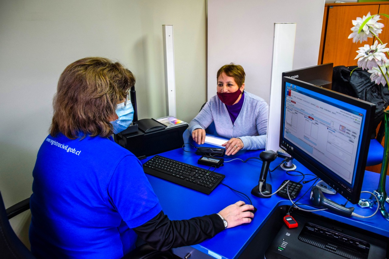 Banco Estado y Registro Civil cumplen eficiente servicio a comunidad de Puerto Williams