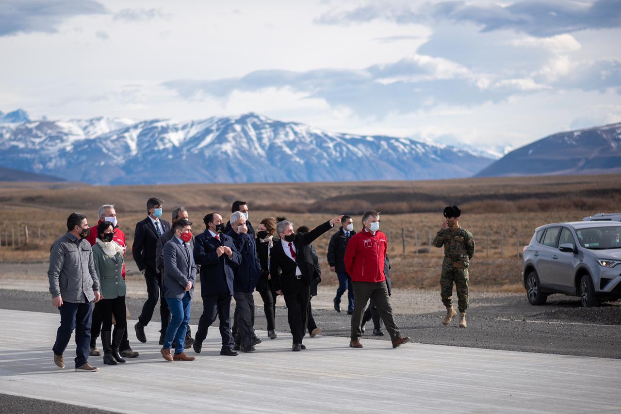 Presidente Piñera supervisa el avance en la construcción de la nueva ruta entre Puerto Natales y el Parque Nacional Torres del Paine