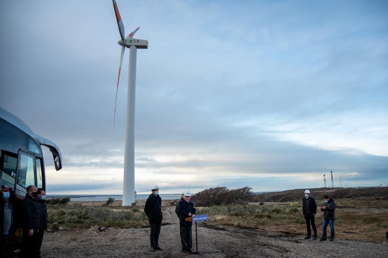 El Presidente de la República Sebastián Piñera visitó al Parque Eólico de Cabo Negro