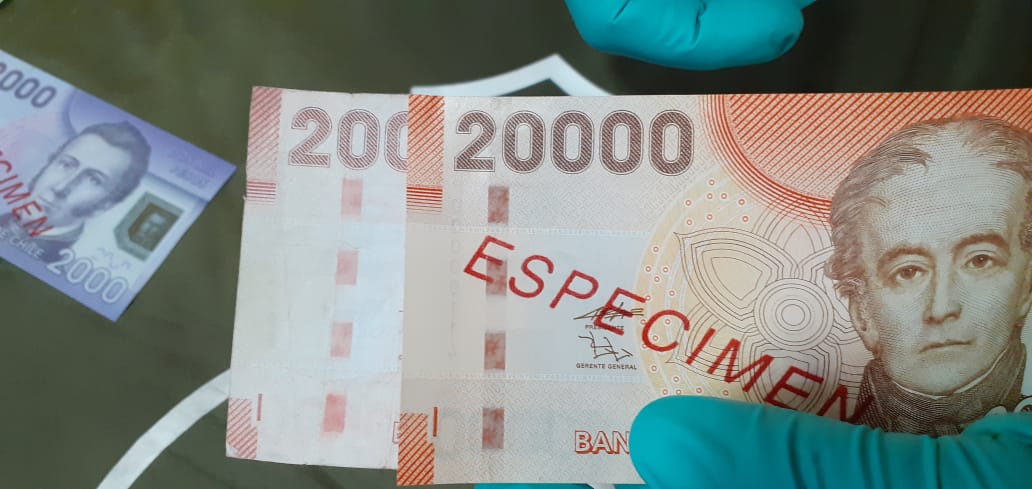 Campaña «Conozca sus billetes» de Carabineros, busca enseñar a reconocer billetes falsos y evitar estafas