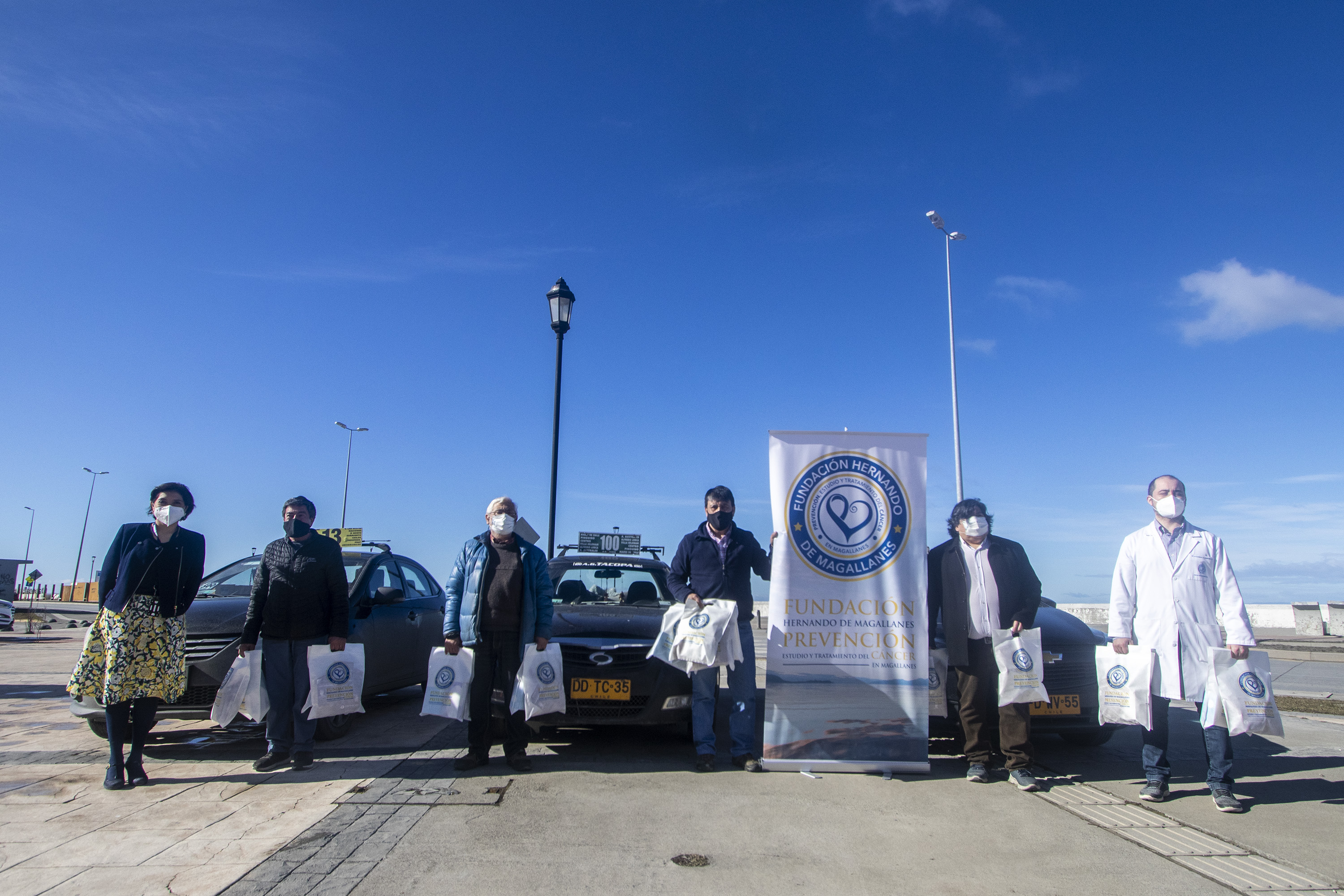 Fundación Hernando de Magallanes donó 1.500 implementos de seguridad sanitaria a choferes de la locomoción colectiva