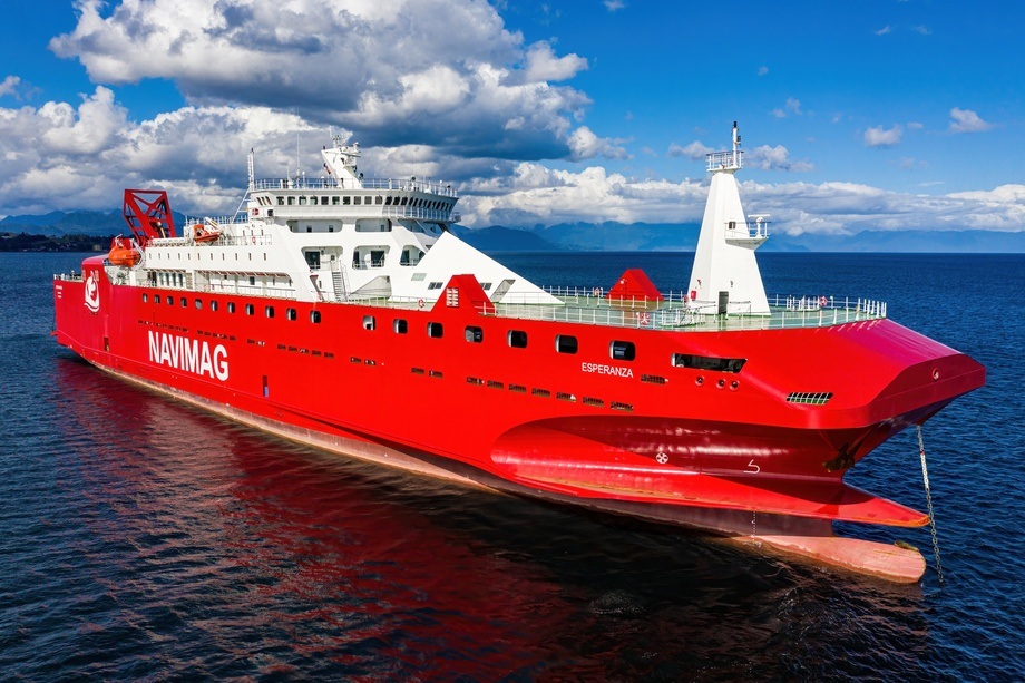 Nuevo ferry «Esperanza» de Navimag arribó a Puerto Montt en ruta a Magallanes