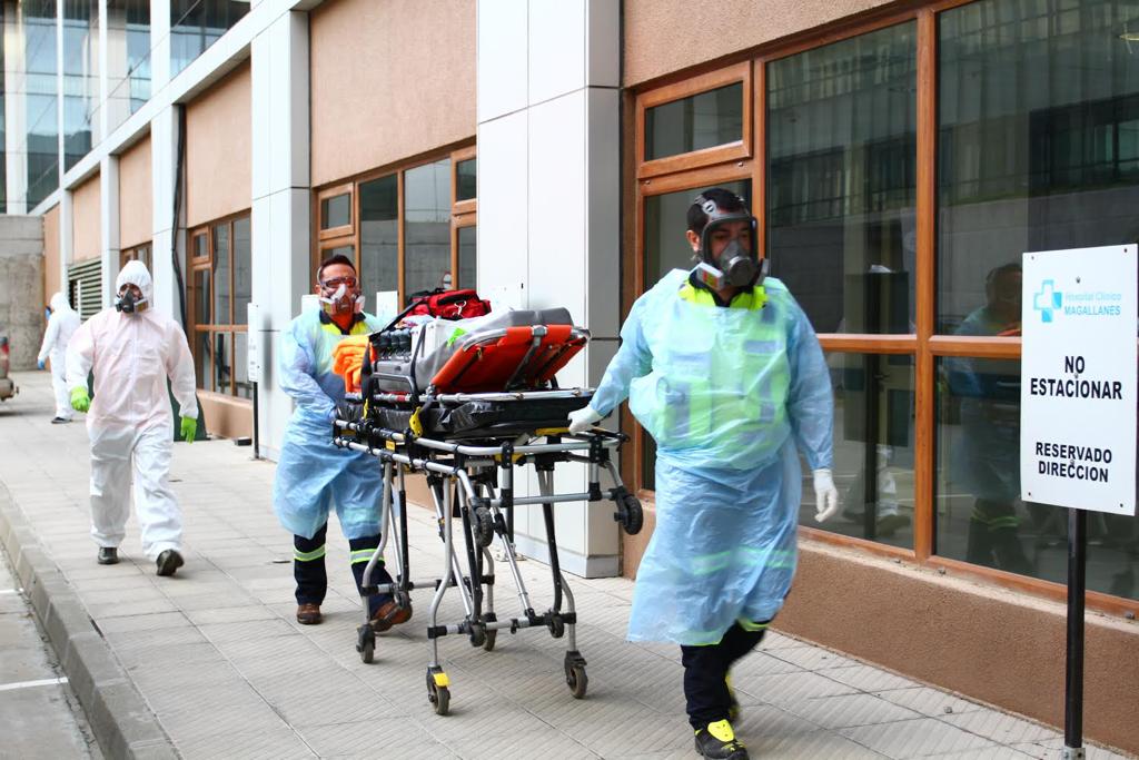 Ante incremento de casos Covid19 en Punta Arenas, Hospital Clínico comenzó a derivar pacientes a otros hospitales del país