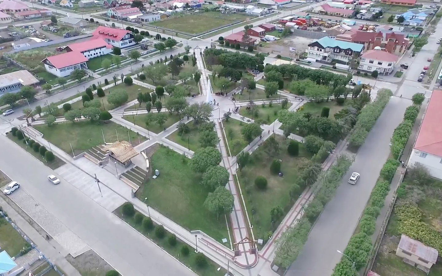 Municipio de Porvenir y autoridades regionales trabajan para llegar con electricidad y agua potable a todos los sectores periurbanos de la comuna