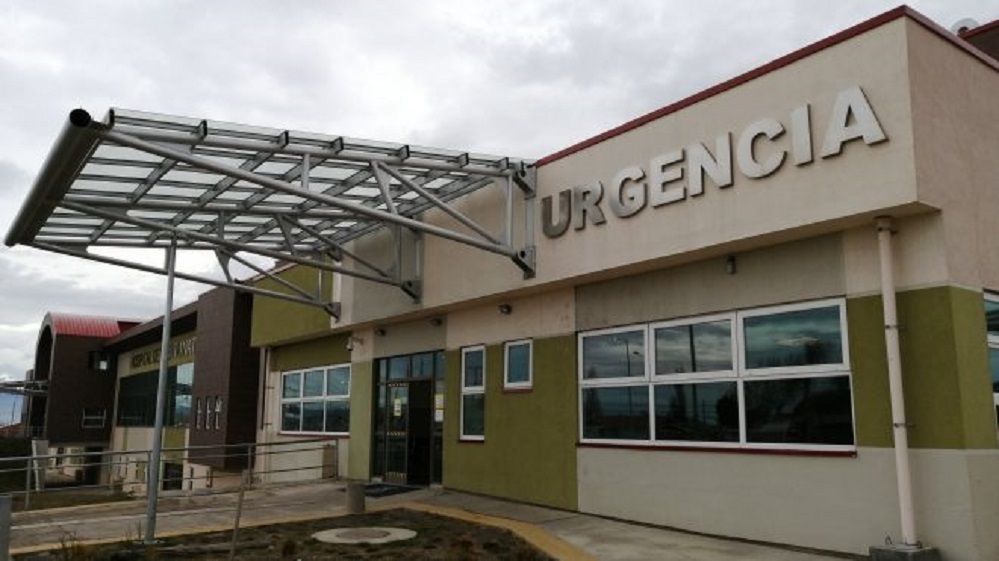 Accidente de tránsito requirió el traslado de uno de los pacientes desde Puerto Natales al Hospital Clínico en Punta Arenas