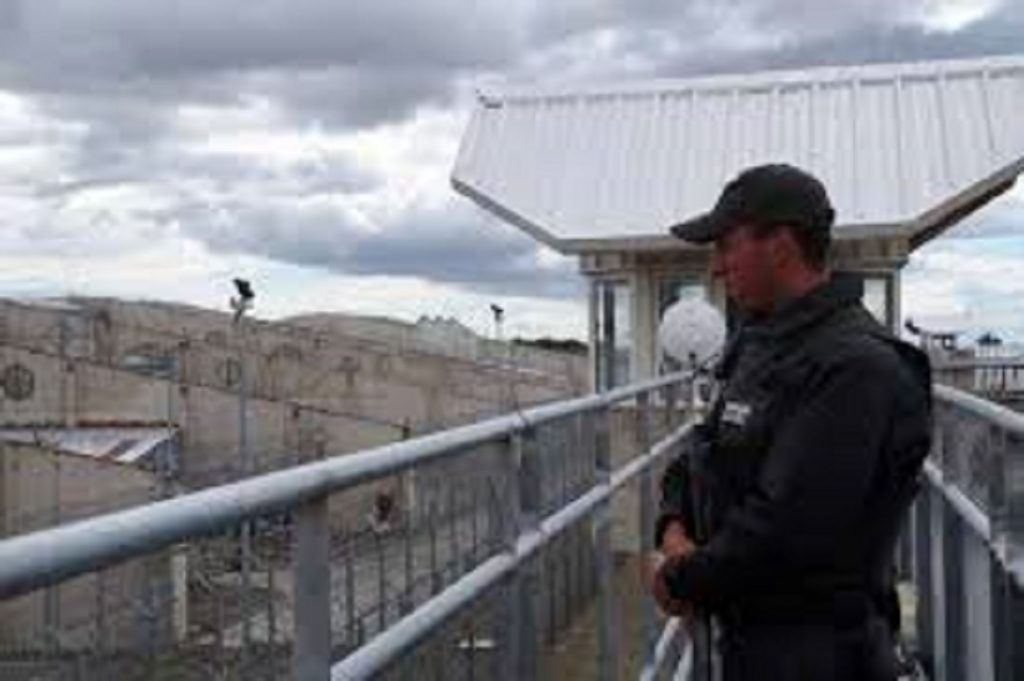 24 internos del Centro Penitenciario de Punta Arenas dieron positivo al test de Covid19, según informa Gendarmería