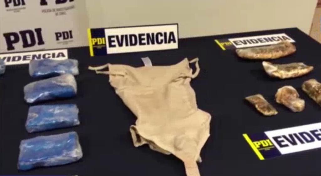 Adosada a su cuerpo tenía bolsas con cocaína y fue detenida en el aeropuerto:  mujer  fue condenada por traficar drogas