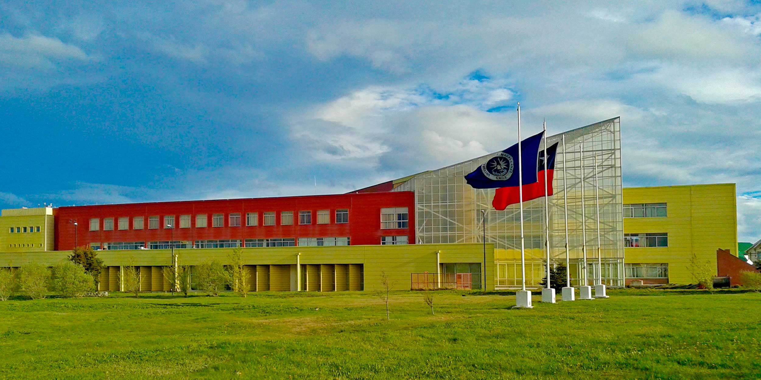 Académico de la UMAG se refiere a críticas sobre contrataciones en esa casa de estudios regionales