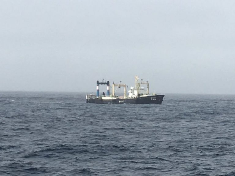 Flota pesquera internacional debería pasar del océano Pacífico al Atlántico por el estrecho de Magallanes