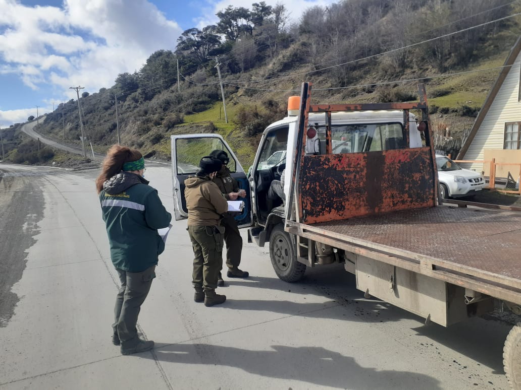 CONAF realiza fiscalización en ruta de Puerto Williams