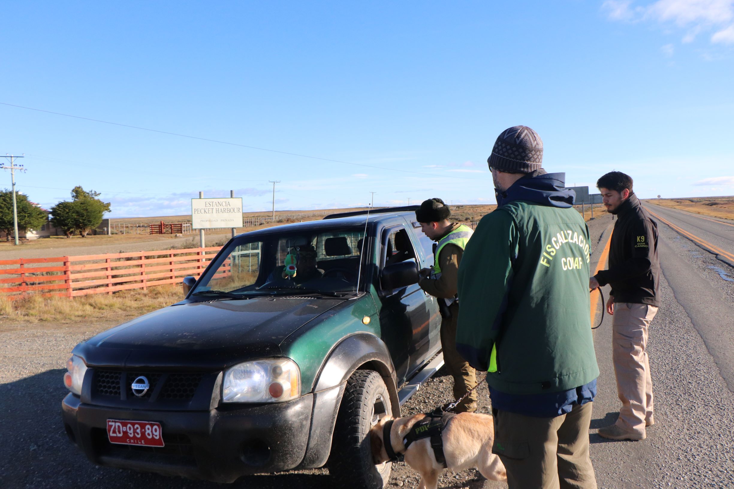 CONAF capacitó a carabineros del Retén Casas Viejas para fiscalizar el transporte de madera.