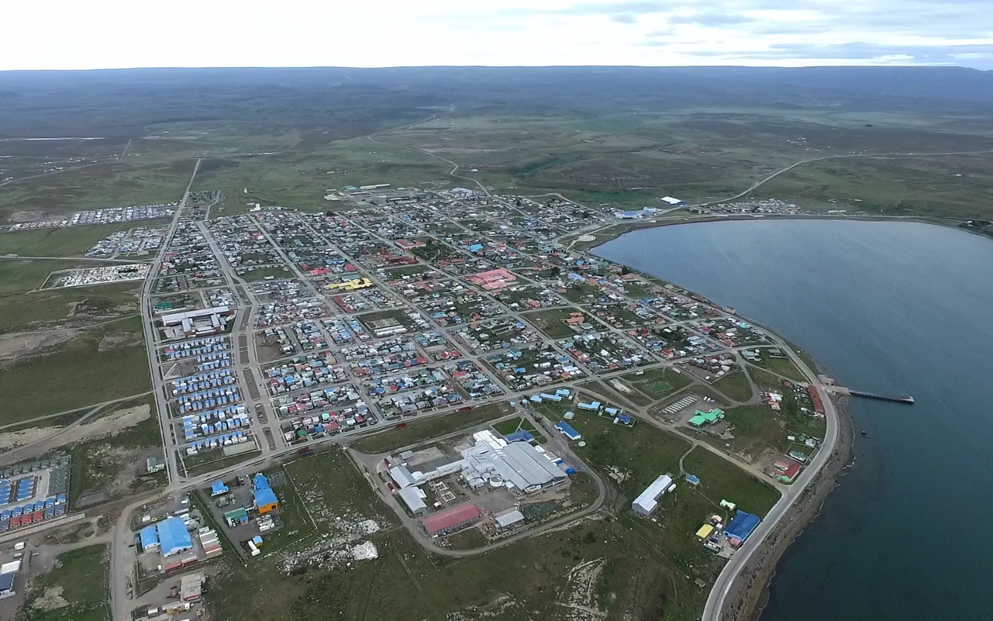 Consejero de Tierra del Fuego oficia a seremi de Hacienda y SII requiriendo Fiscalización a Farmacia por posible incumplimiento a la Ley 19.149