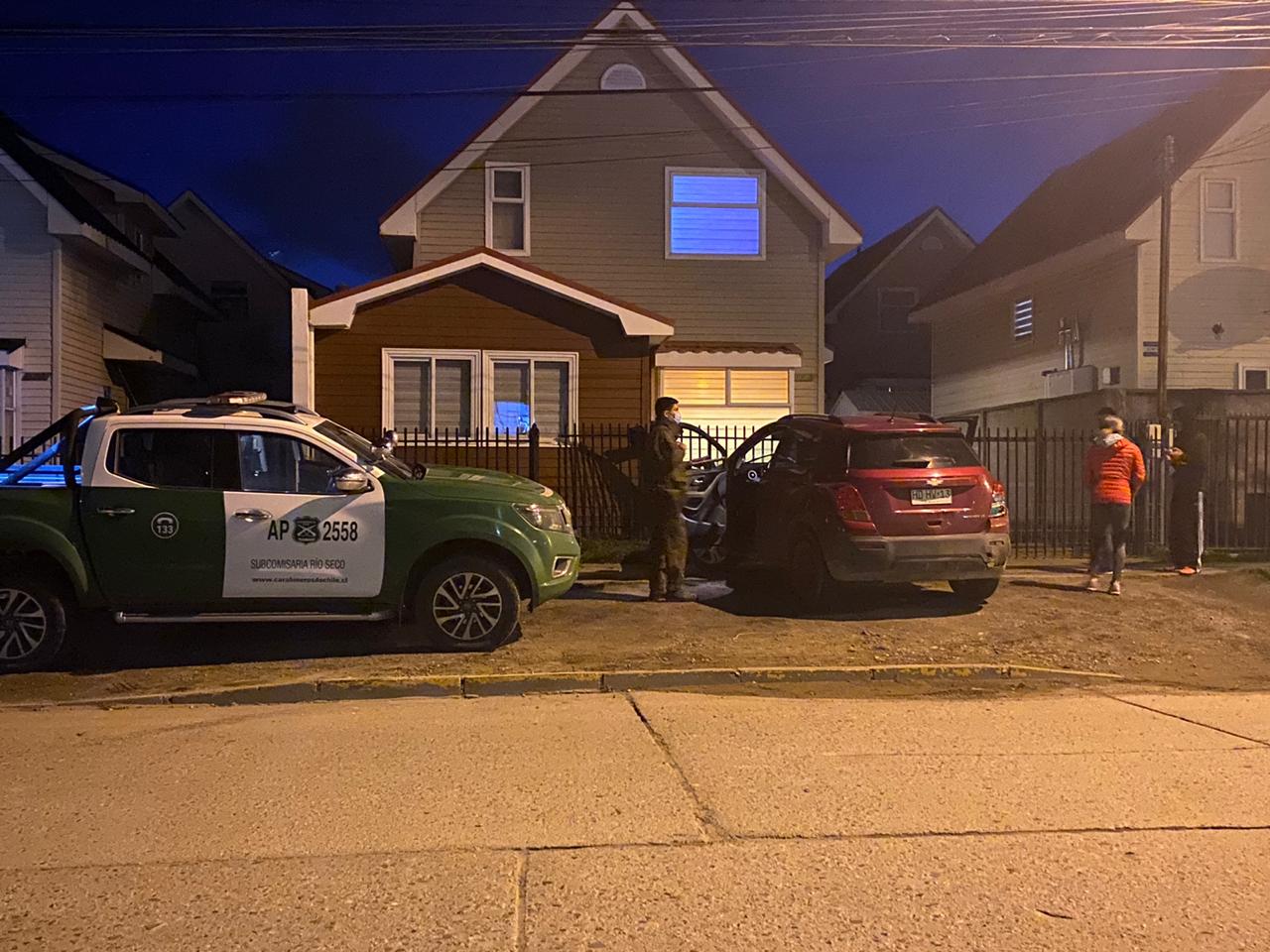 Chofer resultó lesionado tras chocar contra cerco perimetral de un domicilio en calle Ovejero
