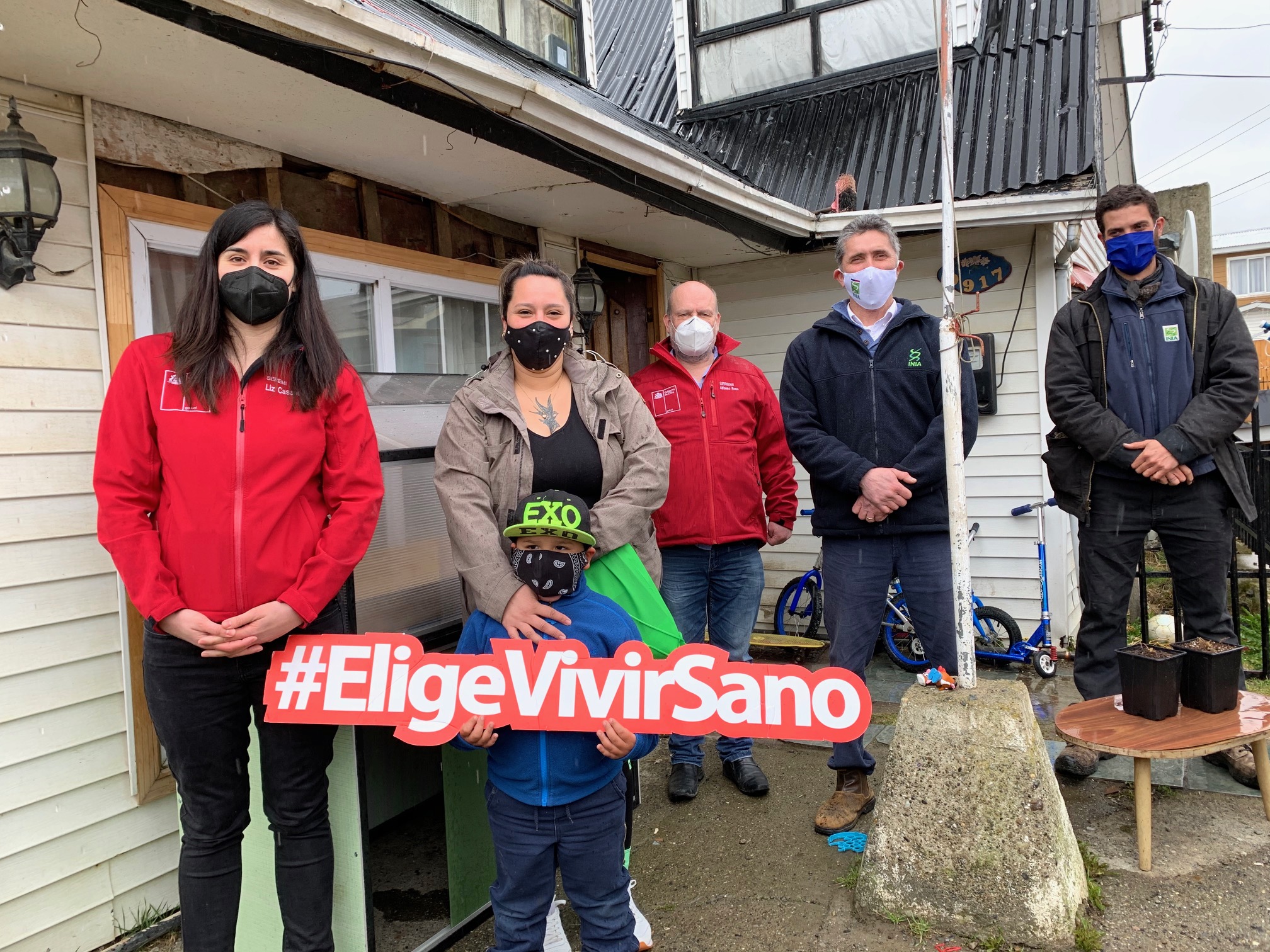Elige Vivir Sano entregó 28 huertos para Magallanes en el Día Mundial de la Alimentación