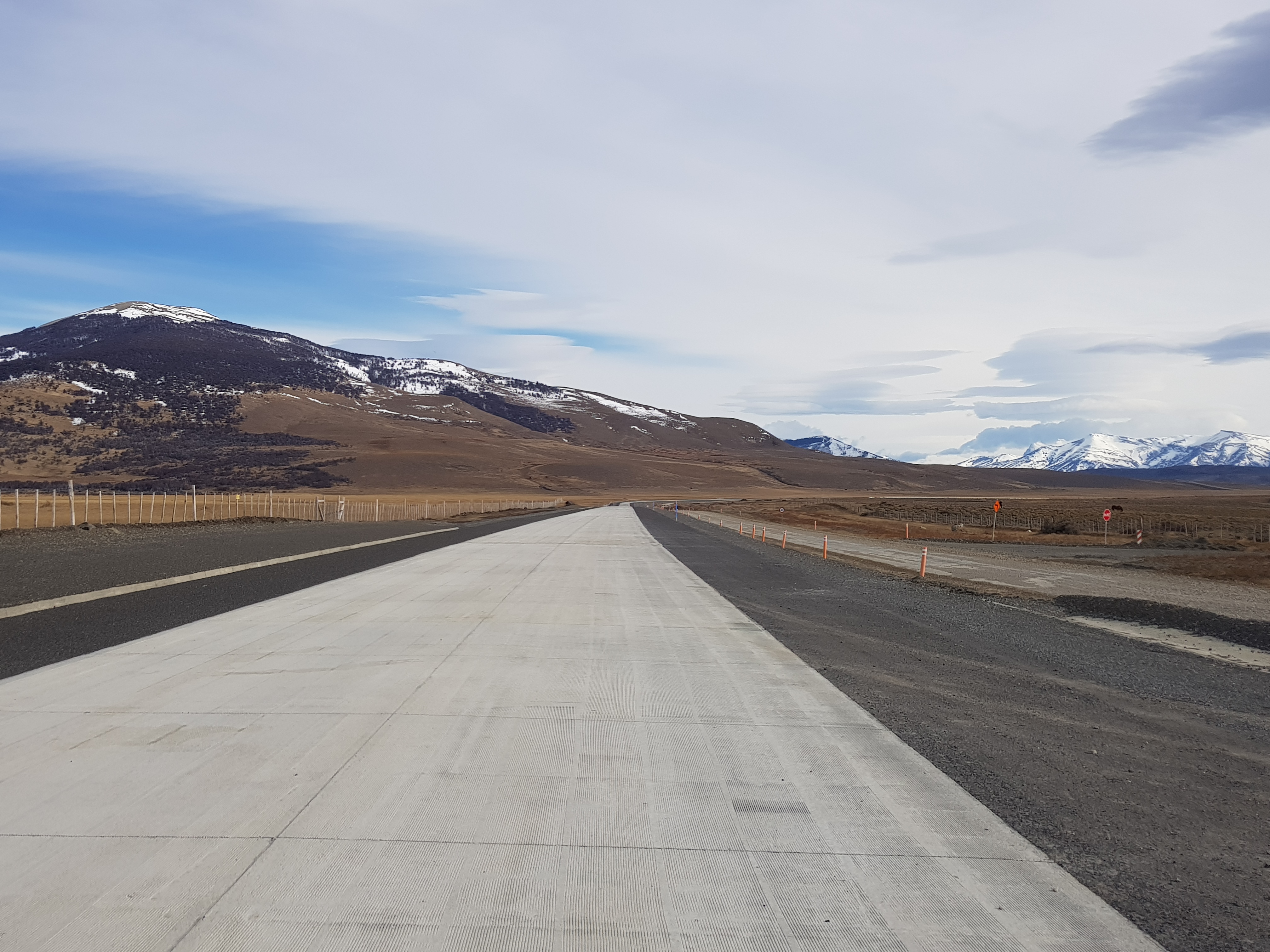 Avanza proyecto para pavimentar nuevos 17 kilómetros desde Cerro Castillo hacia el Parque Nacional Torres del Paine