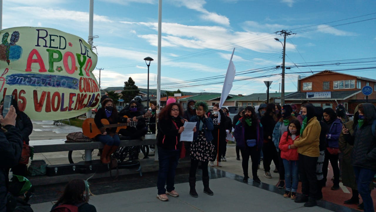 Manifestación femenina esta tarde en Punta Arenas, en conmemoración del Día Internacional de la No Violencia contra la Mujer