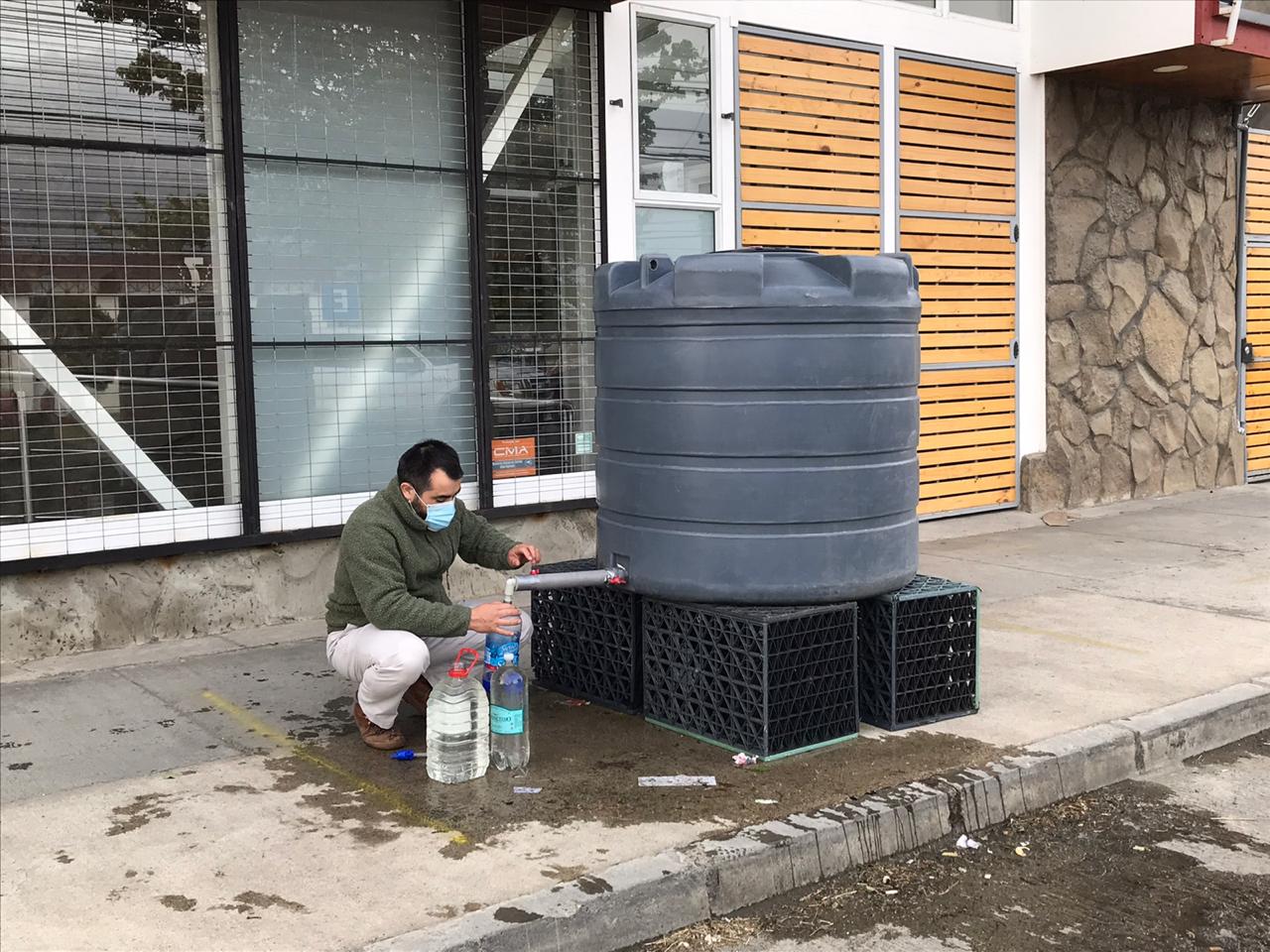 Alimentadora de agua potable afectada por trabajos de constructora ajena a Aguas Magallanes fue repuesta por la sanitaria