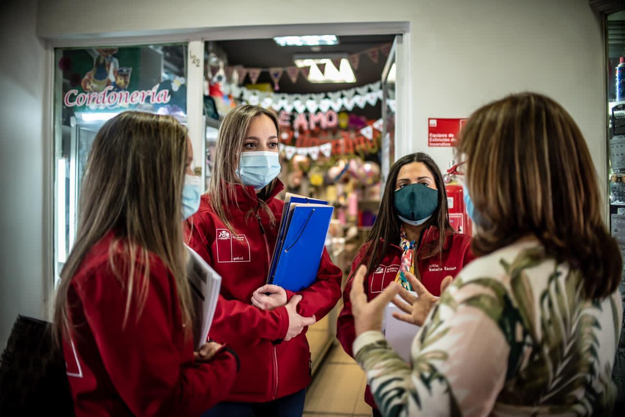 Comerciantes de Punta Arenas reciben Sello de Apertura Responsable