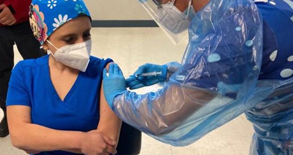 165 trabajadores de la Salud de Magallanes han sido vacunados contra el coronavirus