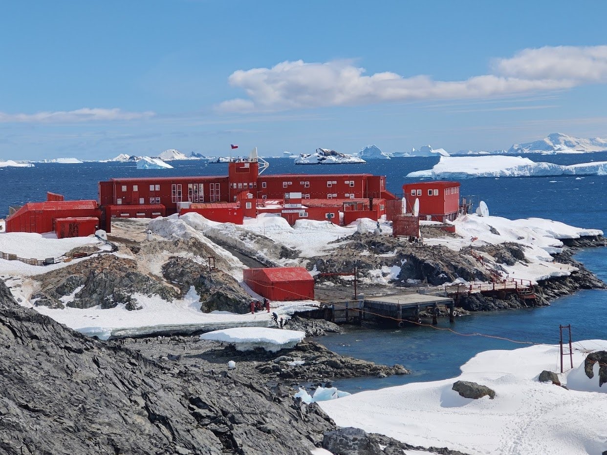 Tras sismo que afectó a la zona, el personal de la Base Antártica Bernardo O’Higgins se encuentra sin observaciones y cumpliendo en forma normal con sus actividades