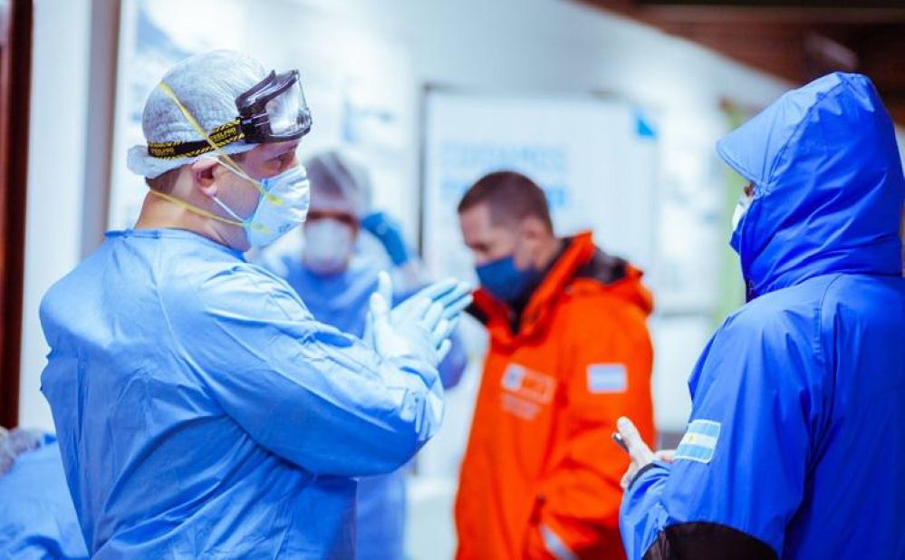Con 4 fallecidos, Tierra del Fuego argentina detectó 76 nuevos casos de coronavirus, incluyendo 13 casos en Islas Malvinas