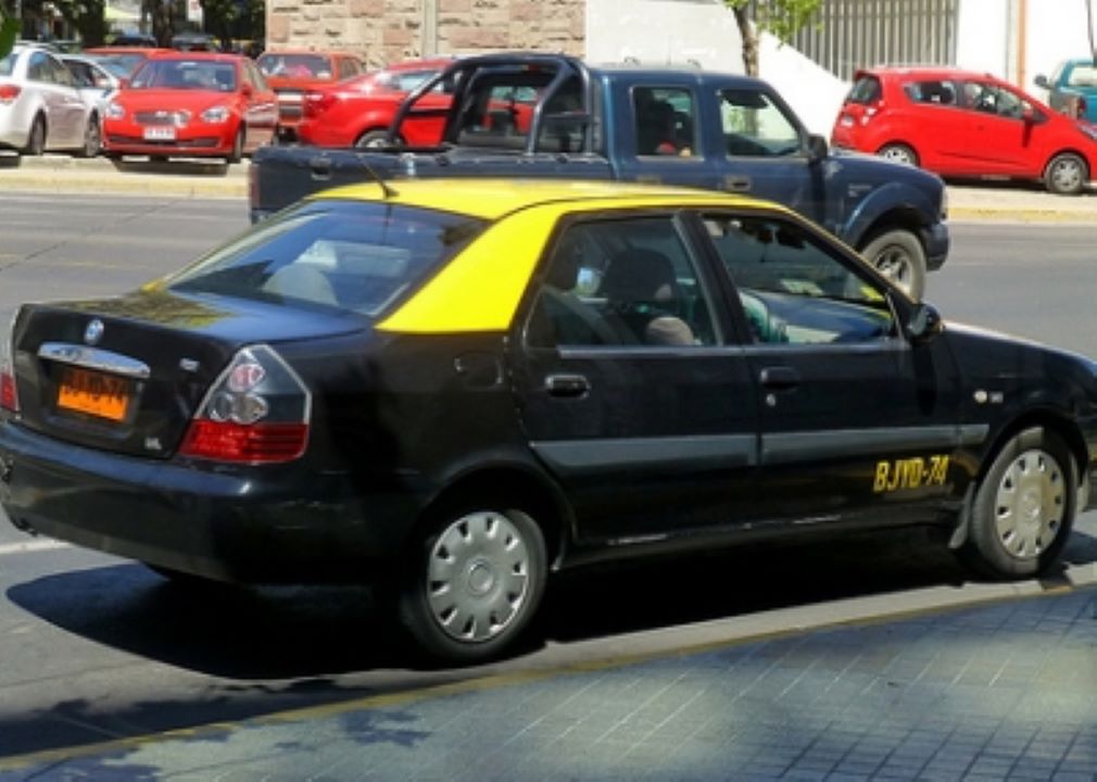 Ministerio de Transporte presenta plan de modernización tecnológica para taxis urbanos