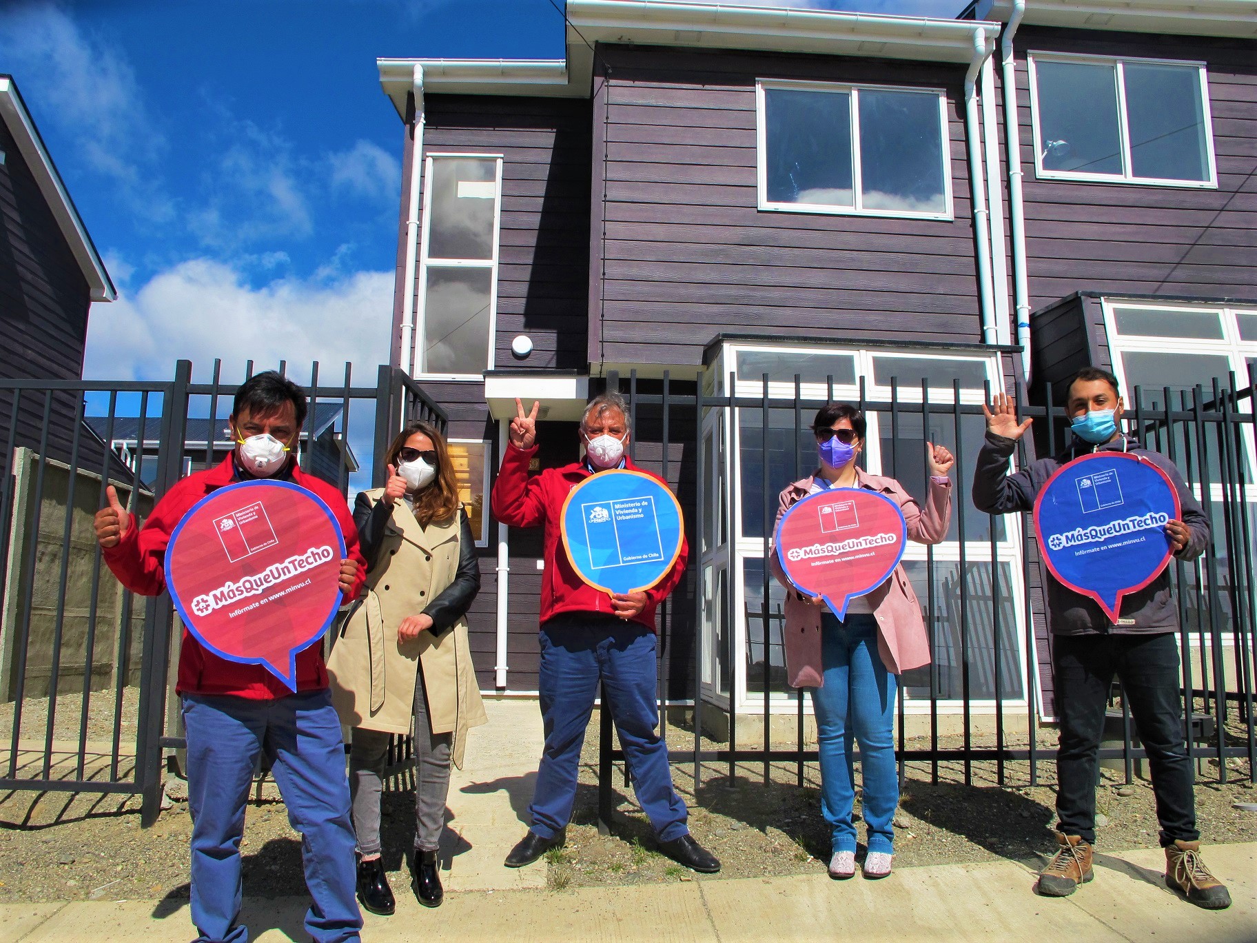 Autoridades de Vivienda realizan en Punta Arenas lanzamiento regional de la campaña “Más que un Techo” que lleva a cabo el MINVU