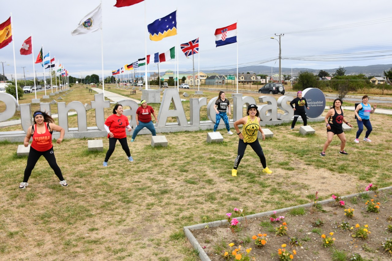 Municipio invita a vecinos a participar de talleres deportivos al aire libre en Punta Arenas