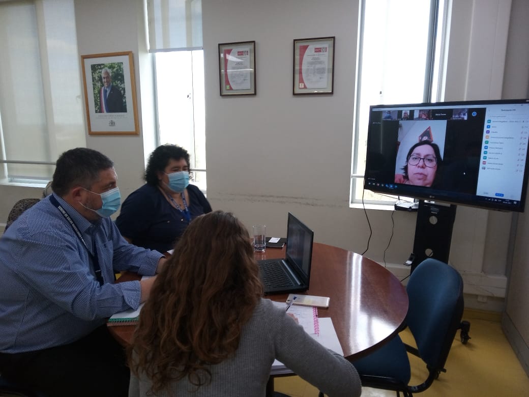 Dirigentes vecinales y líderes sociales participan en encuentro virtual con la Autoridad Sanitaria de Magallanes, sobre campaña de vacunación contra Covid-19