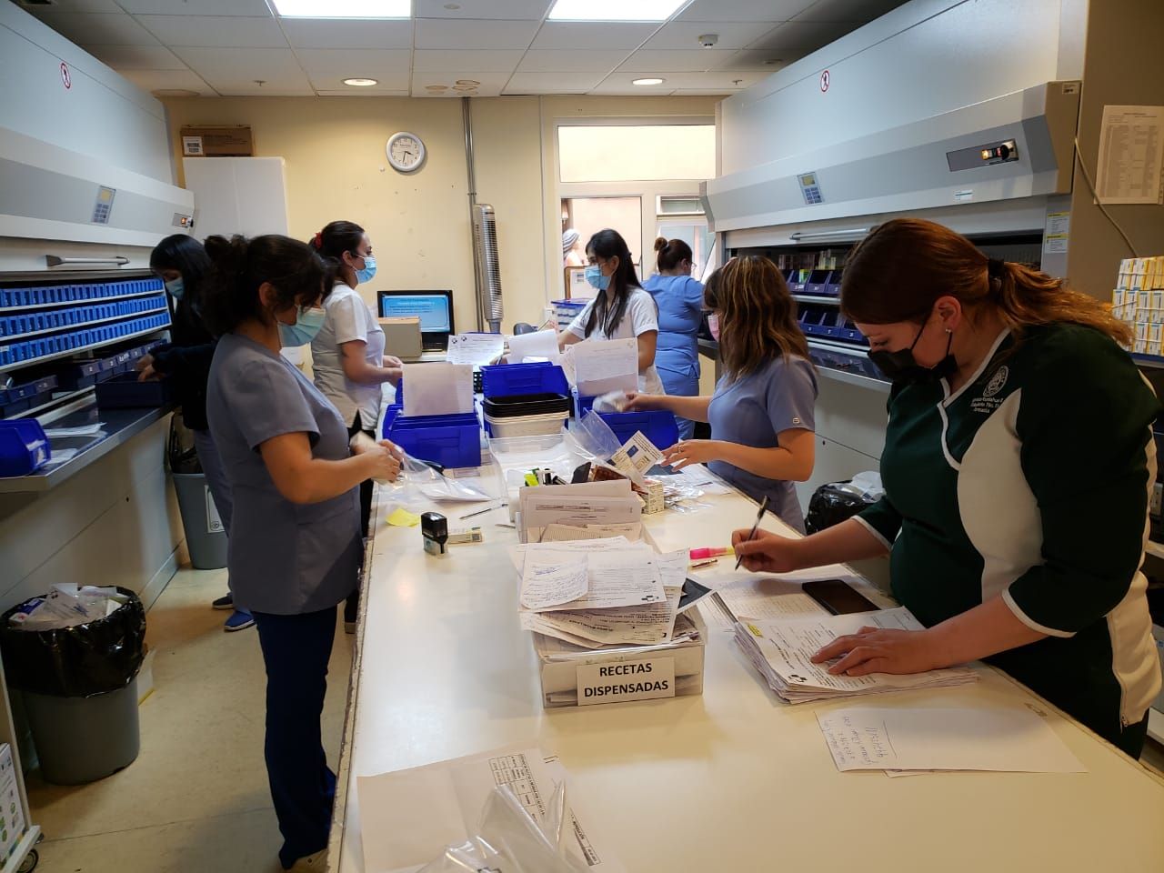 La importante labor de la Unidad de Farmacia del Hospital Clínico Magallanes: 600 recetas diarias entrega desde inicio de la pandemia