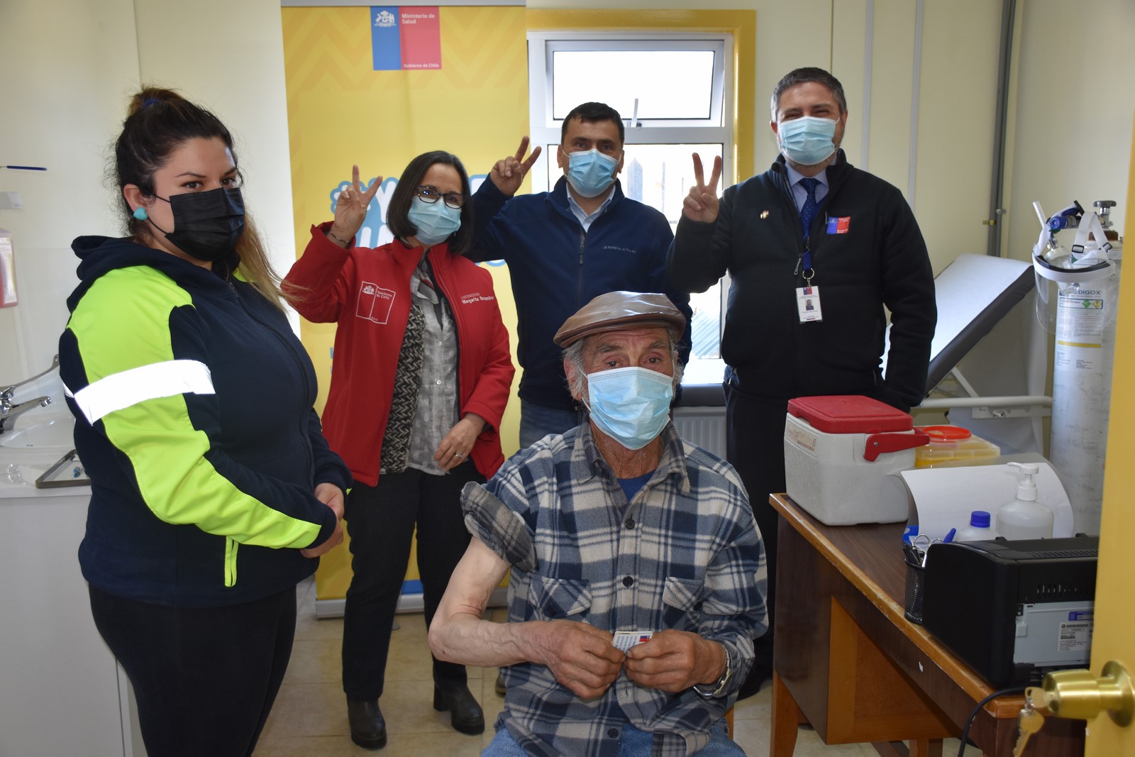 Destacando labor de comunas rurales, Seremi de Salud visitó Timaukel para inicio de vacunación de segunda dosis contra covid-19