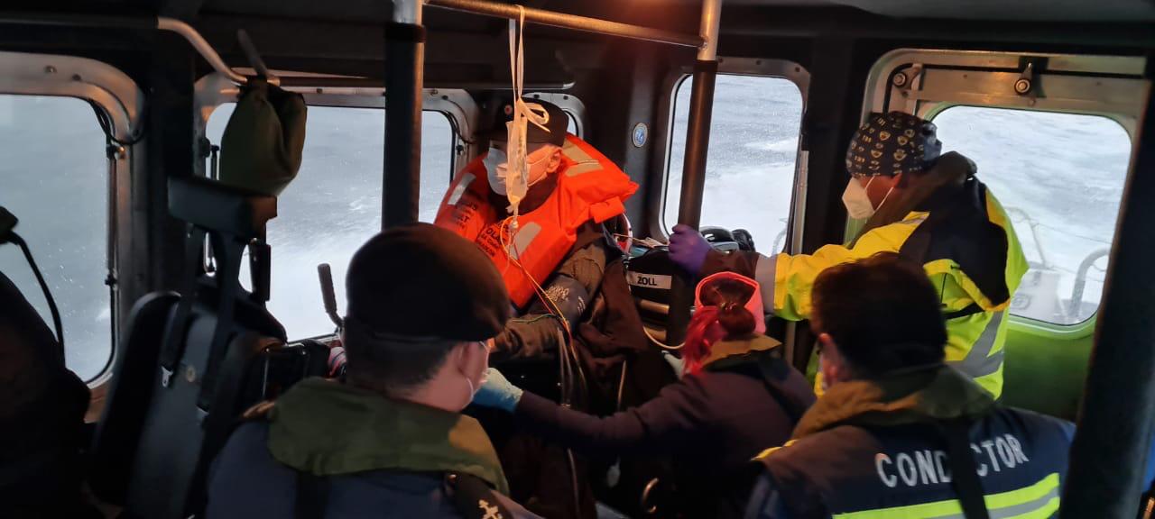 Capitanía de Puerto de Puerto Natales efectúa evacuación médica, en la provincia de Última Esperanza