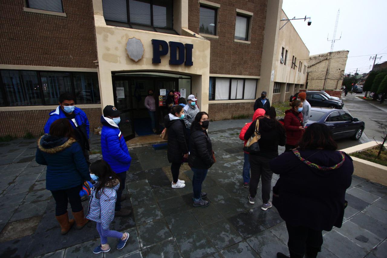 71 familias de agrupación de vivienda denuncian millonaria estafa en Punta Arenas.