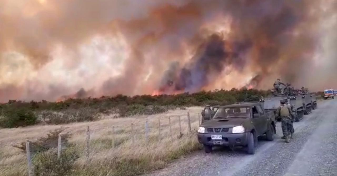 Incendio forestal se produjo en el campo de instrucción del regimiento Lanceros de Puerto Natales