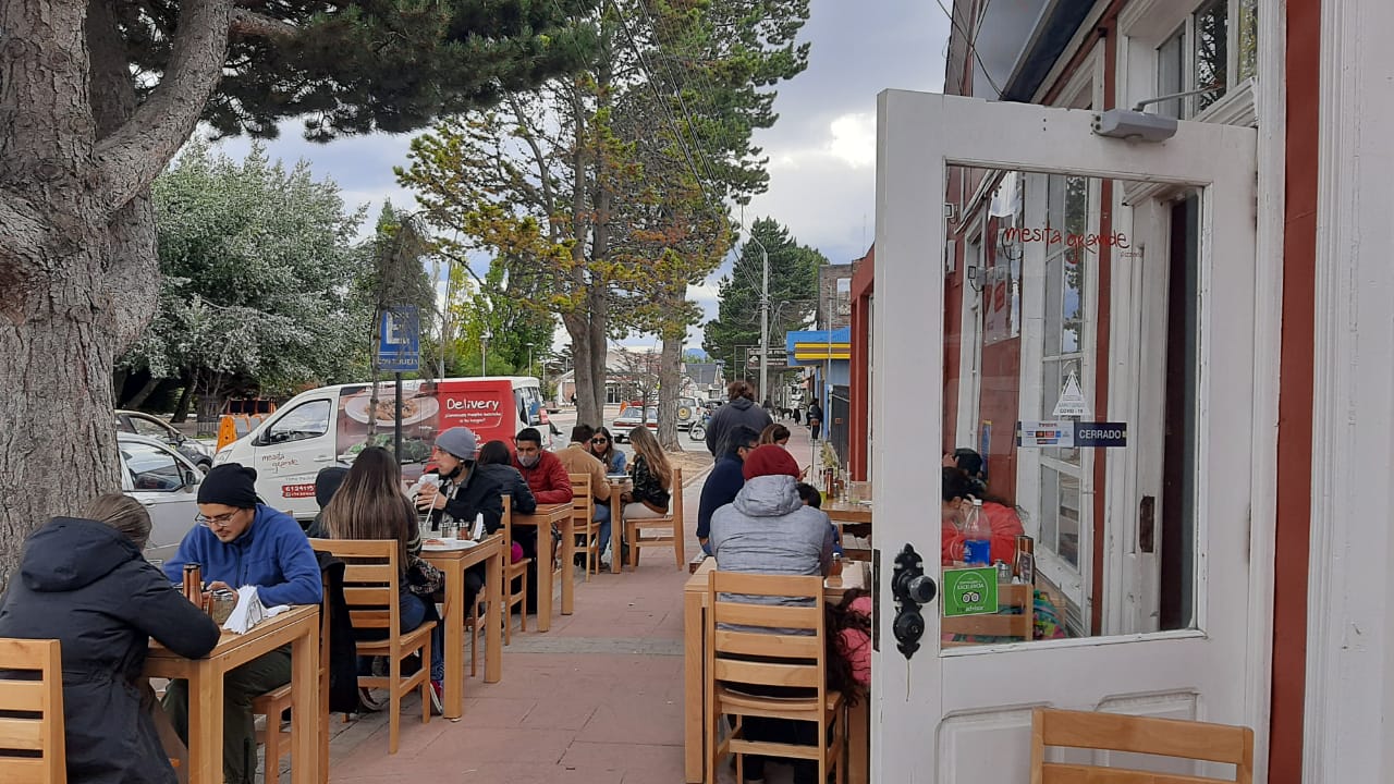 Cierre de restaurantes, comercio y gimnasios: más de 15 gremios regionales critican y califican de una burla hacia los magallánicos, este centralismo que destruirá la región