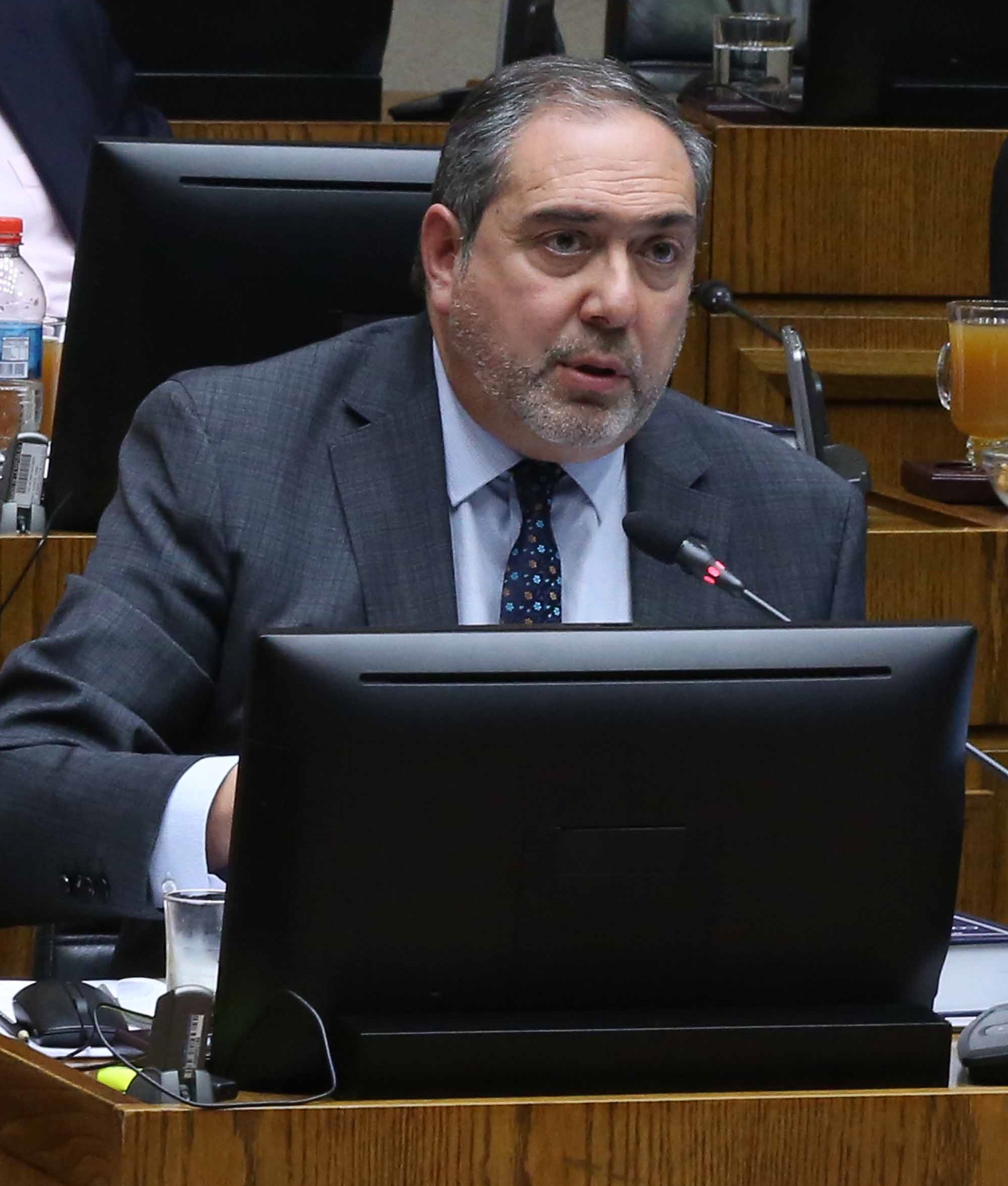 Senador Bianchi solicitó al Gobierno exceptuar a Magallanes de nuevas medidas restrictivas