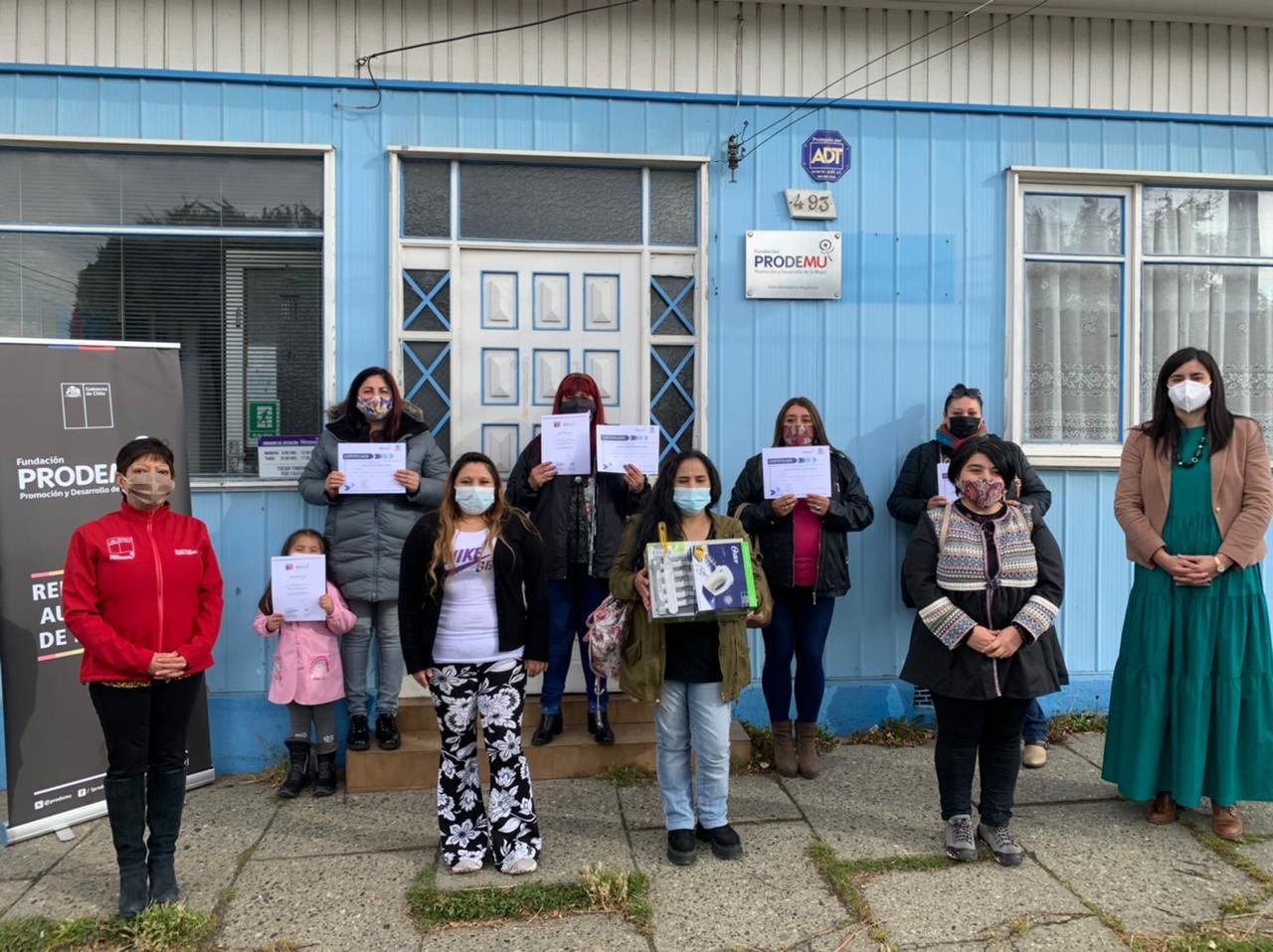 20 mujeres de la red PRODEMU se capacitaron en el oficio de prevención de riesgos en manipulación de alimentos