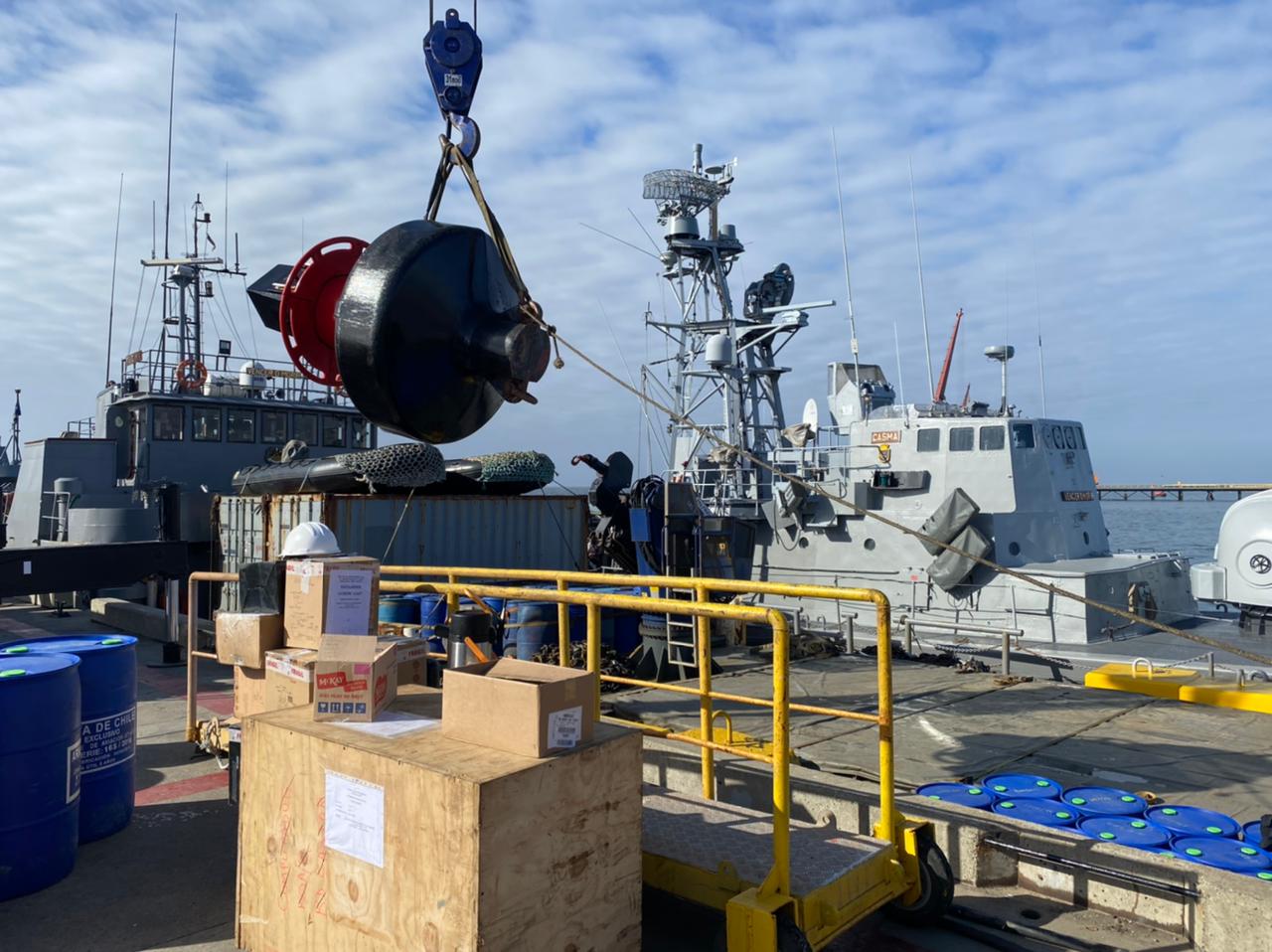 Se inicia navegación para la mantención de señalización marítima y relevo de personal, en faros ubicados en aguas jurisdiccionales de la III Zona Naval