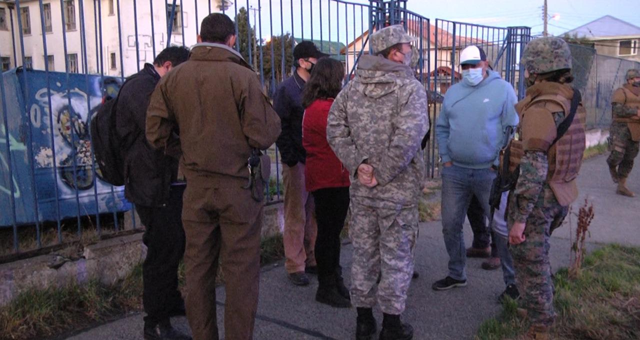 Candidato a concejal por Punta Arenas, sumariado por organizar una fiesta clandestina en el antiguo Ex Hospital