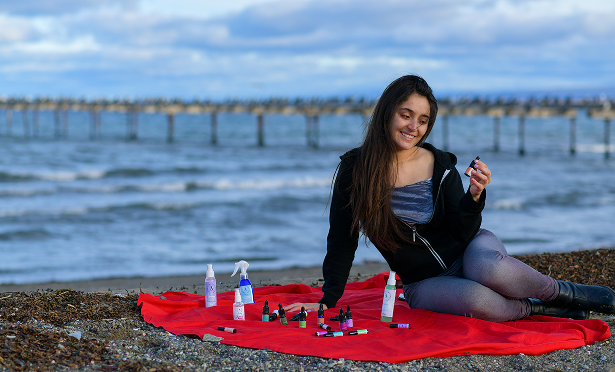 Cuatro mujeres, cuatro aromas, ciento de recetas y un propósito: expandir la aromaterapia en Chile.