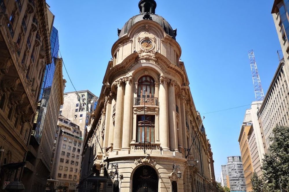 Futuro debate sobre el agua en la Convención Constituyente, provoca caída en las acciones de Aguas Andinas en la Bolsa de Santiago