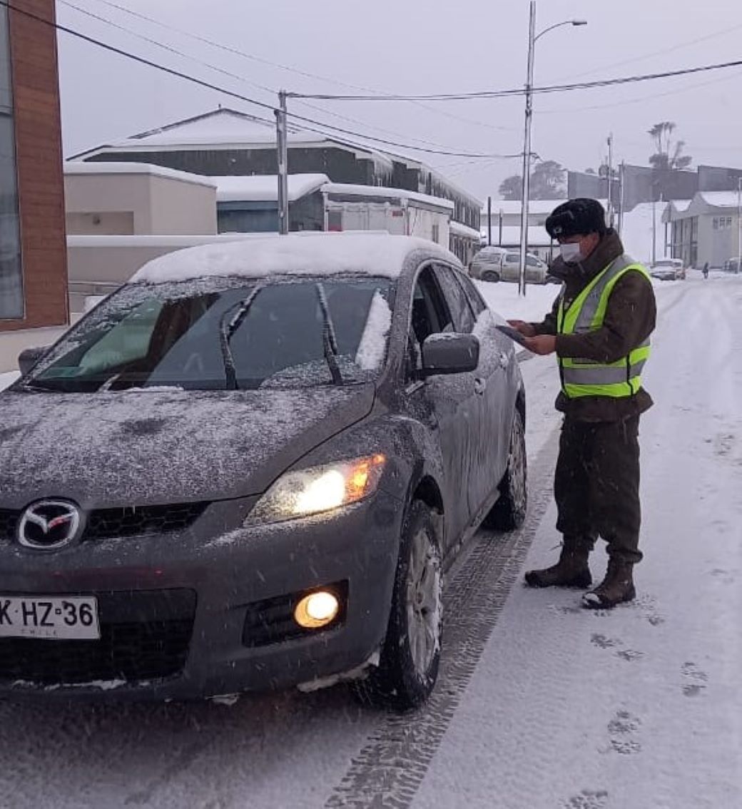 Carabineros de Puerto Williams inician campaña Invierno Seguro en la ciudad más austral del mundo