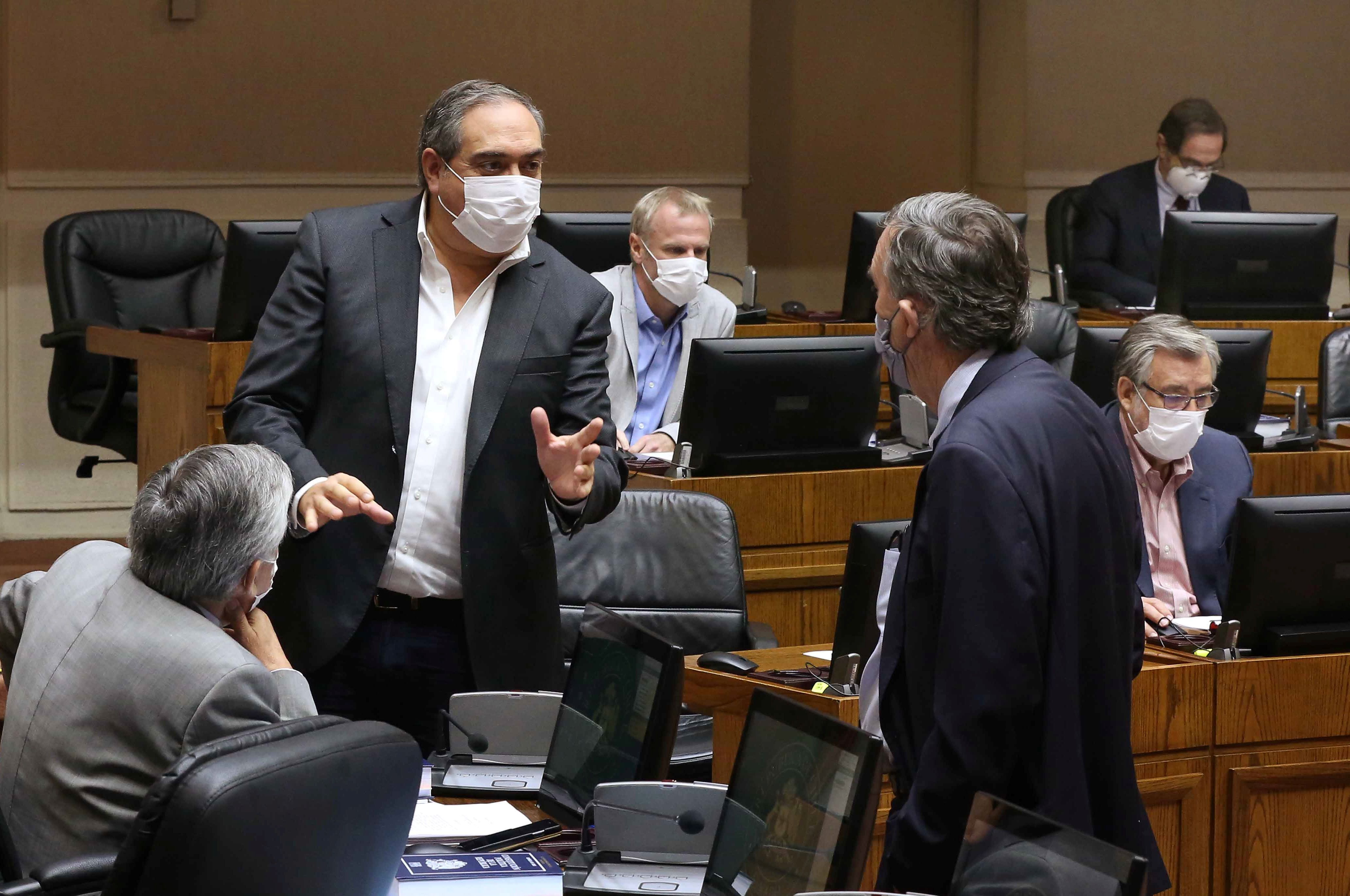 Se busca facultar al Tribunal de Libre Competencia para intervenir: Senador Bianchi ingresó proyecto de ley para frenar y fijar banda de precios en bienes esenciales de sobrevivencias, incluidos materiales de construcción