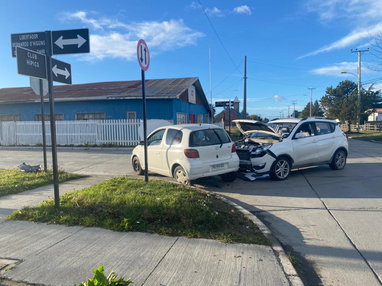 Colisión en Punta Arenas dejó tres lesionados