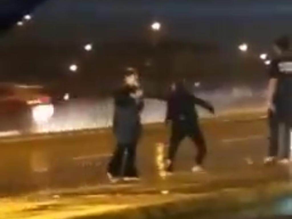 Violento ataque por dos mujeres ebrias sufrieron trabajadores de local de comida rápida en Costanera