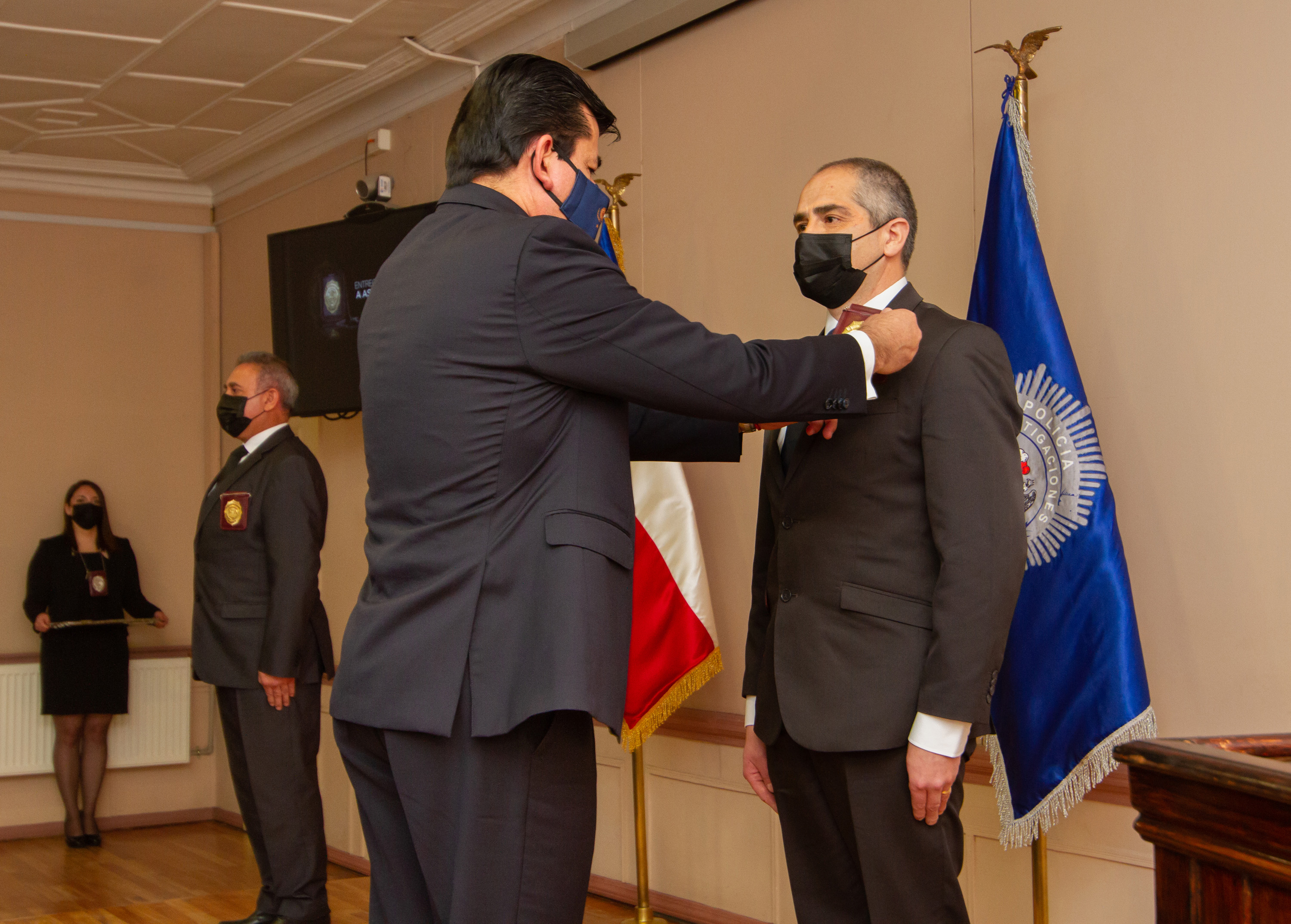 En el marco del 88° aniversario institucional: PDI entregó Placa de Servicio a Asistente Policiales