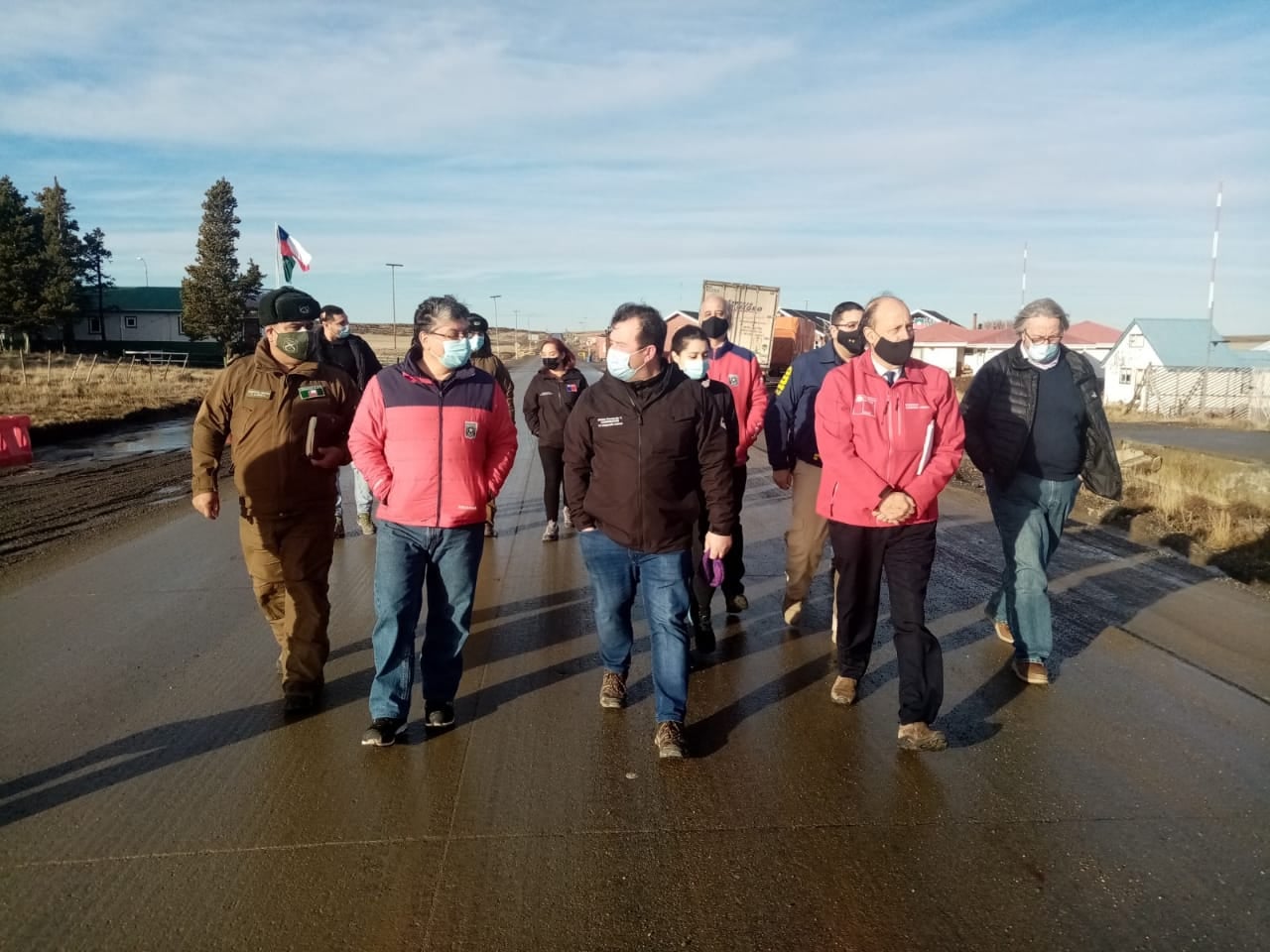 Gobernador provincial de Magallanes: “Hay que reconocer el esfuerzo permanente de los funcionarios que ejercen el control fronterizo en Monte Aymond”