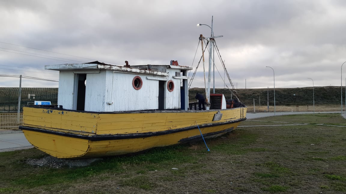 Se realizó restauración de histórico cutter «Copetif» en Bahía Chilota